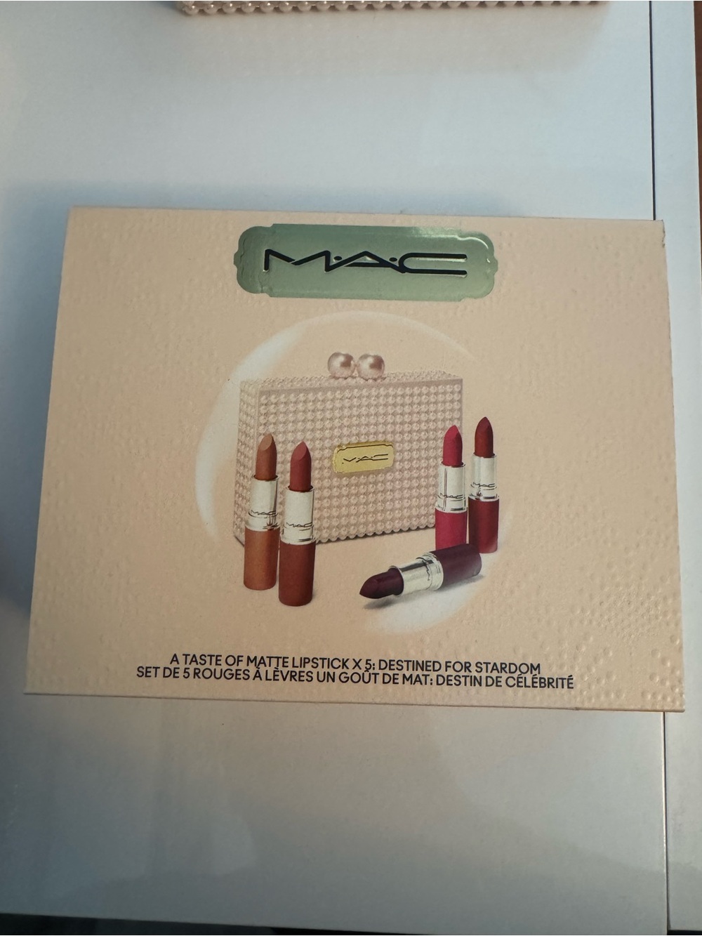 MAC “A Taste of Matte Lipstick: Destined for Stardom” Gift Set + cosmetic clutch - Picture 15 of 16
